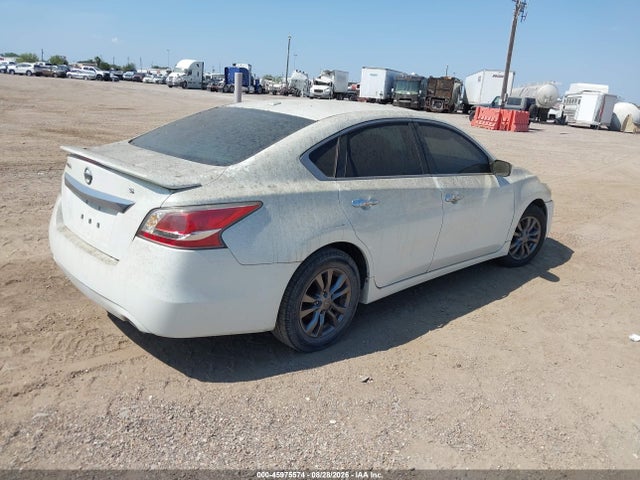 2015 Nissan Altima 2.5 S მანქანა იყიდება აუქციონზე, vin: 1N4AL3AP9FN355887, აუქციონის ნომერი: 45975574
