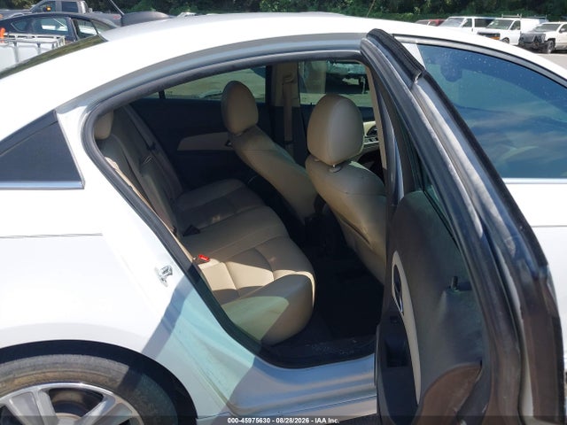 45975630 :رقم المزاد ، 1G1PE5SB3F7271400 vin ، 2015 Chevrolet Cruze 2lt Auto مزاد بيع