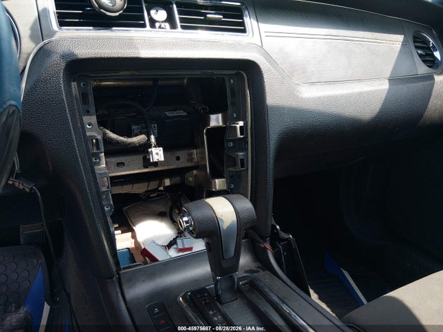 45975687 :رقم المزاد ، 1ZVBP8AM7C5236217 vin ، 2012 Ford Mustang V6 مزاد بيع