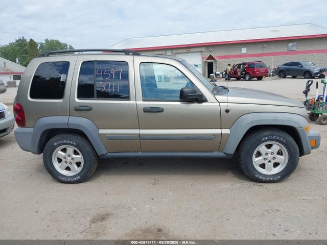 45975711 :رقم المزاد ، 1J4GL48KX6W132198 vin ، 2006 Jeep Liberty Sport مزاد بيع