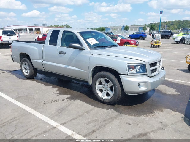 45975719 :رقم المزاد ، 1D7HE32K38S577051 vin ، 2008 Dodge Dakota Sxt/bighorn/lonestar مزاد بيع