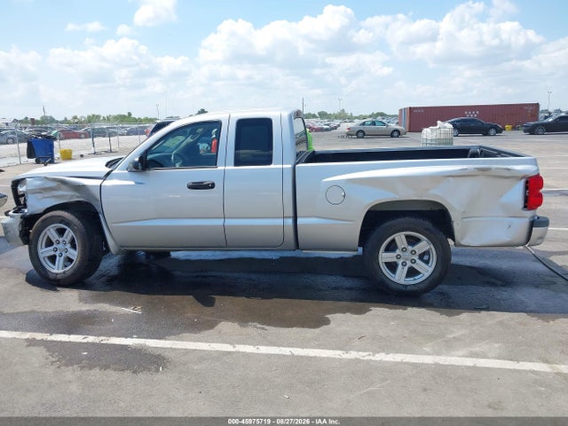45975719 :رقم المزاد ، 1D7HE32K38S577051 vin ، 2008 Dodge Dakota Sxt/bighorn/lonestar مزاد بيع