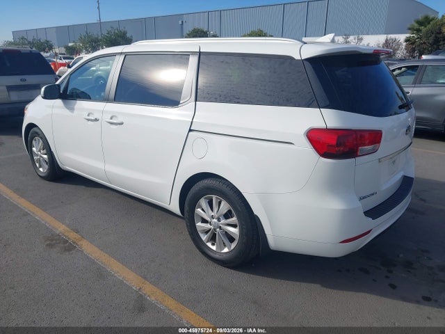KIA SEDONA LX 2016 KNDMB5C11G6160179 Image 3
