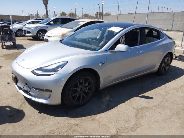 Tesla Model 3 Long Range/performance 2018 5YJ3E1EB4JF093350 Image 2
