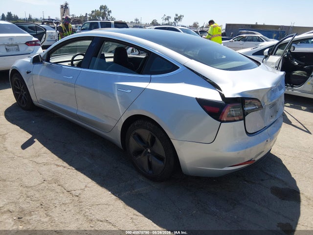 Tesla Model 3 Long Range/performance 2018 5YJ3E1EB4JF093350 Image 3