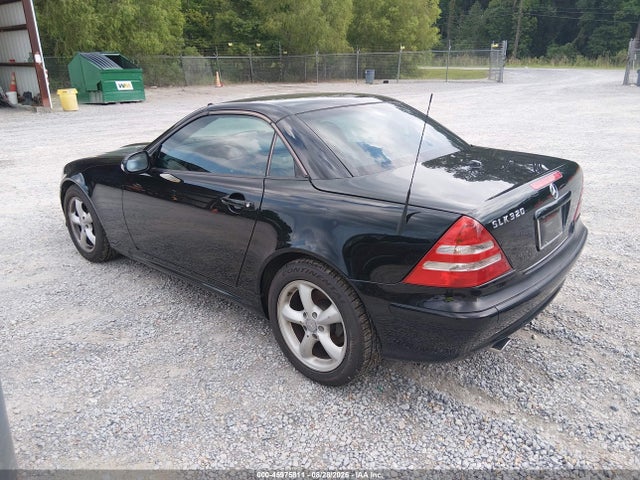45975811 :رقم المزاد ، WDBKK65F73F278199 vin ، 2003 Mercedes-benz Slk 320 مزاد بيع