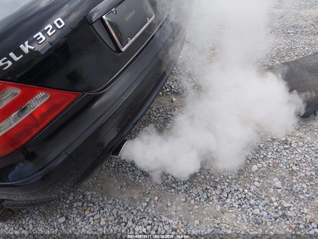 45975811 :رقم المزاد ، WDBKK65F73F278199 vin ، 2003 Mercedes-benz Slk 320 مزاد بيع