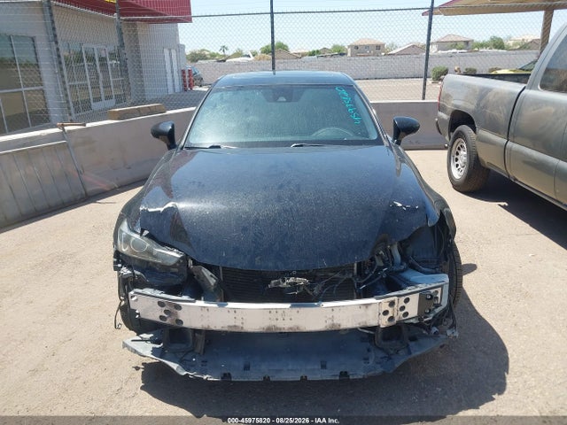 Lexus IS 200T 2017 JTHBA1D24H5039470 Image 13