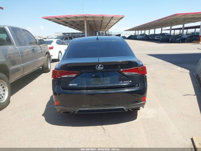 Lexus IS 200T 2017 JTHBA1D24H5039470 Image 17