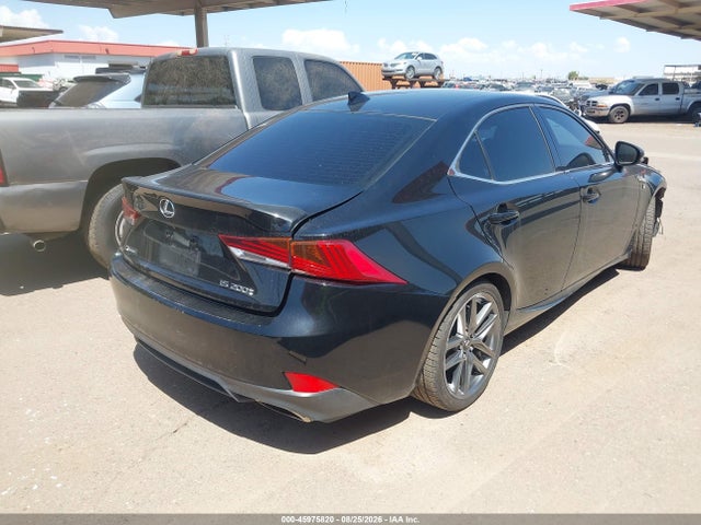 Lexus IS 200T 2017 JTHBA1D24H5039470 Image 4