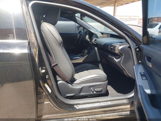 Lexus IS 200T 2017 JTHBA1D24H5039470 Image 5