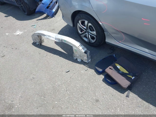 2HGFC2F52JH537547 Honda Civic Lx