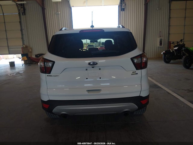 Продажа на аукционе авто 2018 Ford Escape Se, vin: 1FMCU9GD8JUD08747, номер лота: 45975947