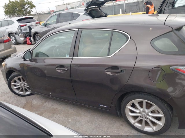 2013 Lexus Ct 200h მანქანა იყიდება აუქციონზე, vin: JTHKD5BH3D2129694, აუქციონის ნომერი: 45976037