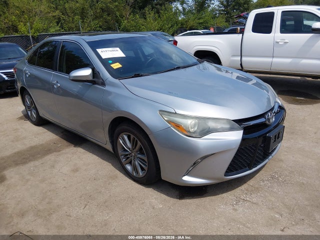 2015 Toyota Camry Se მანქანა იყიდება აუქციონზე, vin: 4T1BF1FK1FU498776, აუქციონის ნომერი: 45976068