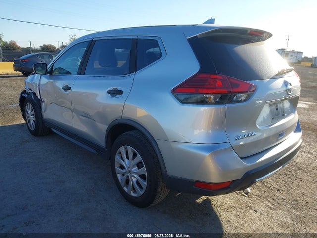 Nissan ROGUE S 2017 JN8AT2MTXHW382031 Image 3