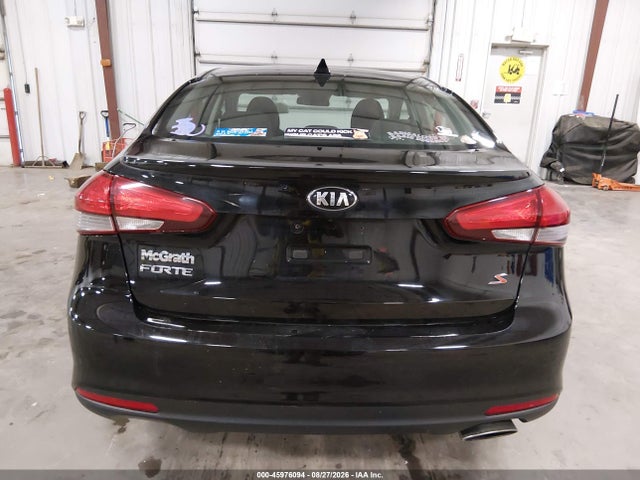 45976094 :رقم المزاد ، 3KPFL4A74JE213286 vin ، 2018 Kia Forte S مزاد بيع