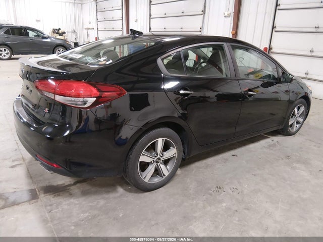 45976094 :رقم المزاد ، 3KPFL4A74JE213286 vin ، 2018 Kia Forte S مزاد بيع