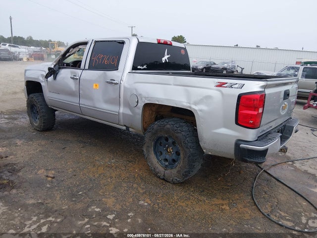 Chevrolet Silverado 1500 2lt 2018 3GCUKREC9JG118211 Image 3
