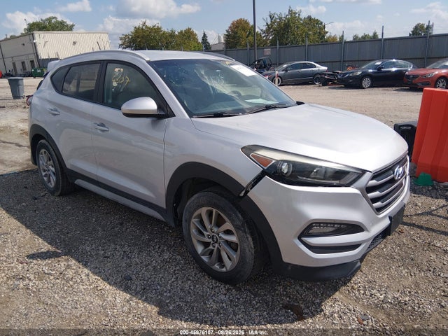 Hyundai TUCSON SE 2017 KM8J3CA44HU398487 zdjęcie główne