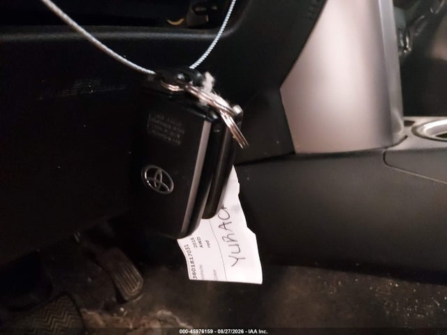 Продажа на аукционе авто 2016 Toyota Rav4 Limited, vin: JTMDFREV8GJ103888, номер лота: 45976159