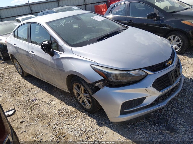 2018 1G1BE5SM0J7231375 main image