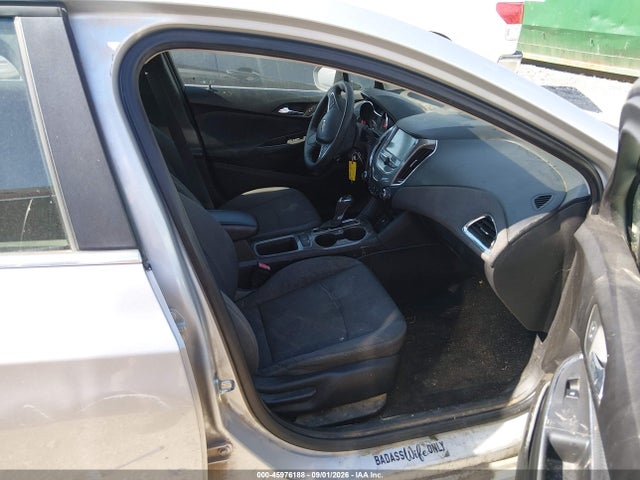 Chevrolet Cruze Lt Auto 2018 1G1BE5SM0J7231375 Image 5