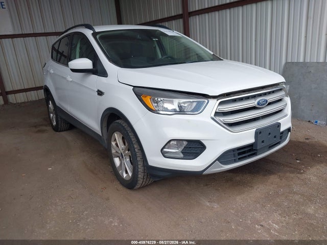 45976229 :رقم المزاد ، 1FMCU9GD0JUC77297 vin ، 2018 Ford Escape Se مزاد بيع