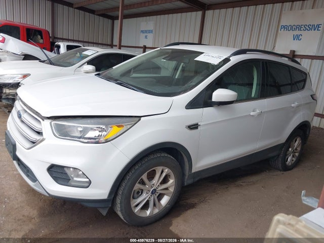 45976229 :رقم المزاد ، 1FMCU9GD0JUC77297 vin ، 2018 Ford Escape Se مزاد بيع