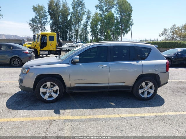 2017 Jeep Compass Latitude მანქანა იყიდება აუქციონზე, vin: 1C4NJDEBXHD167541, აუქციონის ნომერი: 45976230