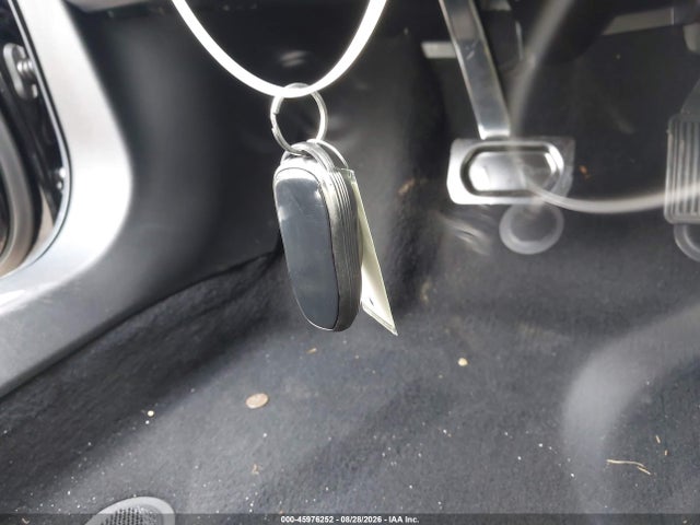 45976252 :رقم المزاد ، 5YJSA1E24JF261365 vin ، 2018 Tesla Model S 100d/75d/p100d مزاد بيع