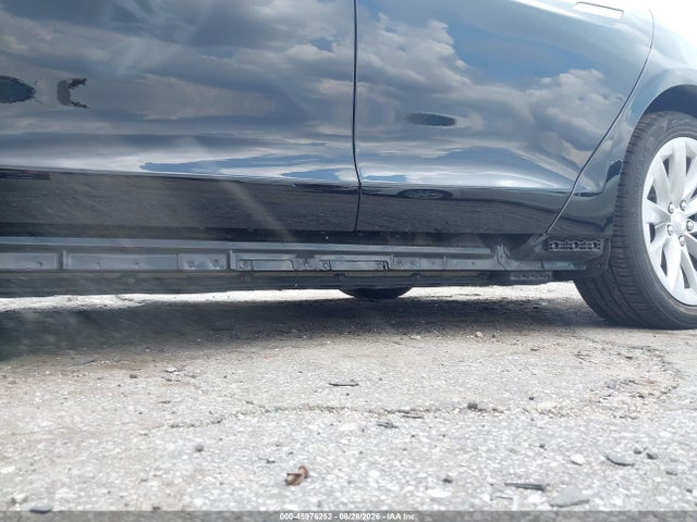 45976252 :رقم المزاد ، 5YJSA1E24JF261365 vin ، 2018 Tesla Model S 100d/75d/p100d مزاد بيع