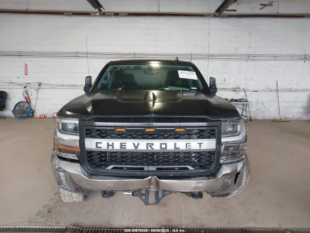 Продажа на аукционе авто 2017 Chevrolet Silverado 1500 Lt, vin: 3GCUKREC9HG294251, номер лота: 45976328