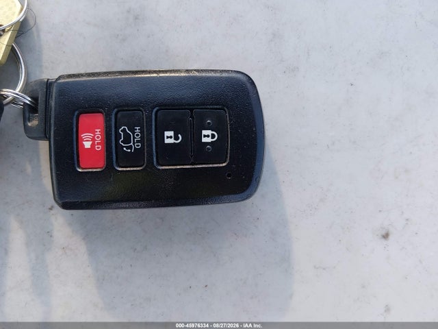 Продажа на аукционе авто 2016 Toyota Rav4 Xle, vin: 2T3WFREV2GW296811, номер лота: 45976334