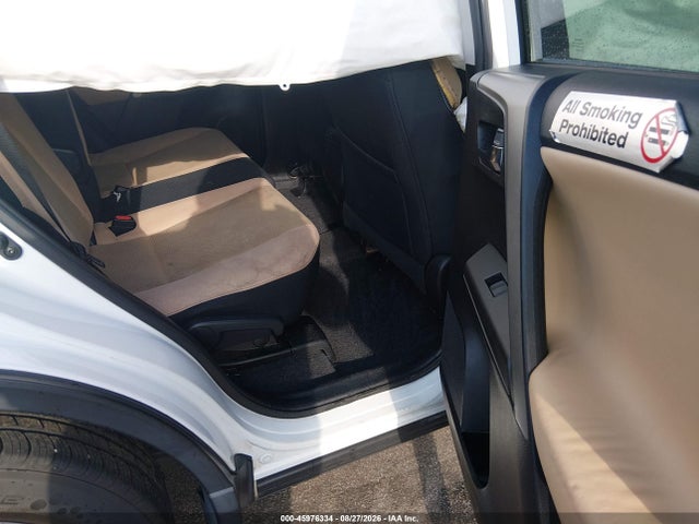 Продажа на аукционе авто 2016 Toyota Rav4 Xle, vin: 2T3WFREV2GW296811, номер лота: 45976334