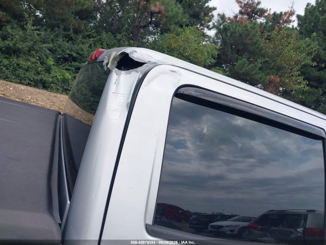 Продажа на аукционе авто 2018 Chevrolet Silverado 1500 1lt, vin: 3GCUKREC6JG204589, номер лота: 45976354