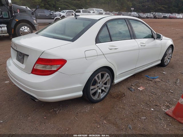 Продажа на аукционе авто 2011 Mercedes-benz C 300 Luxury/sport, vin: WDDGF5EB4BA527028, номер лота: 45976395