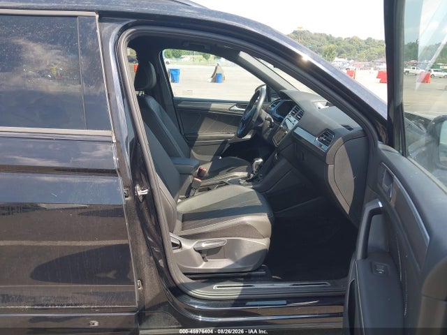 45976404 :رقم المزاد ، 3VVCB7AX5PM011113 vin ، 2023 Volkswagen Tiguan 2.0t Se R-line Black مزاد بيع