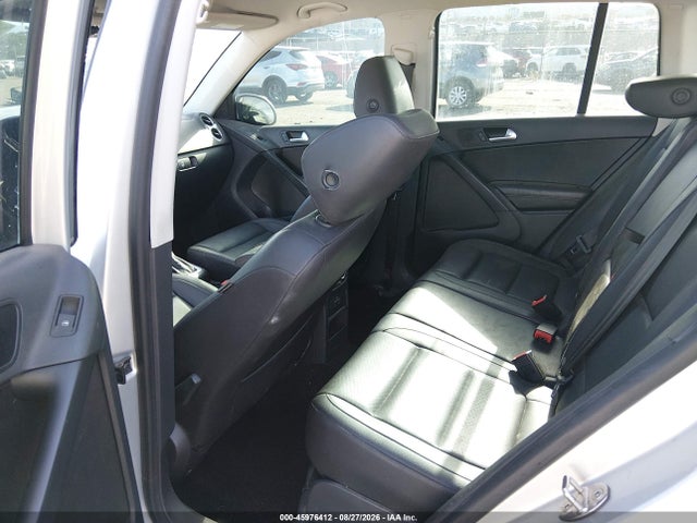 WVGBV7AXXHK025532 Volkswagen Tiguan 2.0t/2.0t S