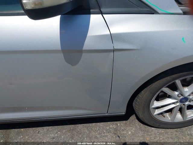 Ford FOCUS SE 2016 1FADP3F20GL271288 Image 12