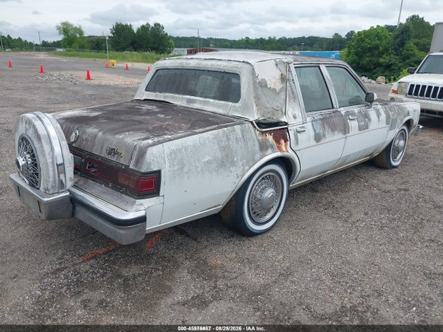 45976467 :رقم المزاد ، 1C3BF66P3JW143641 vin ، 1988 Chrysler Fifth Avenue مزاد بيع