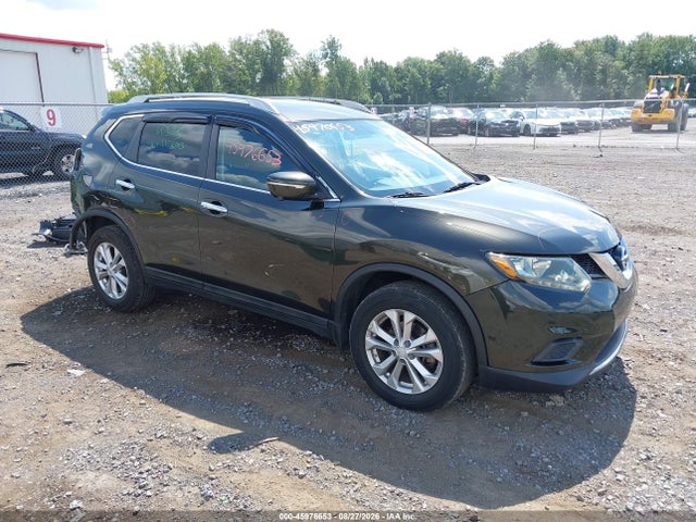 2015 Nissan Rogue Sv მანქანა იყიდება აუქციონზე, vin: 5N1AT2MV3FC877811, აუქციონის ნომერი: 45976653