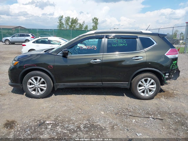 2015 Nissan Rogue Sv მანქანა იყიდება აუქციონზე, vin: 5N1AT2MV3FC877811, აუქციონის ნომერი: 45976653