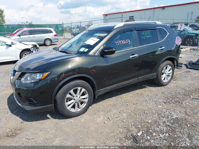 2015 Nissan Rogue Sv მანქანა იყიდება აუქციონზე, vin: 5N1AT2MV3FC877811, აუქციონის ნომერი: 45976653