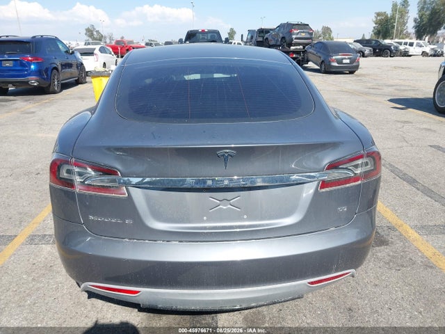 2013 Tesla Model S მანქანა იყიდება აუქციონზე, vin: 5YJSA1CGXDFP19865, აუქციონის ნომერი: 45976671