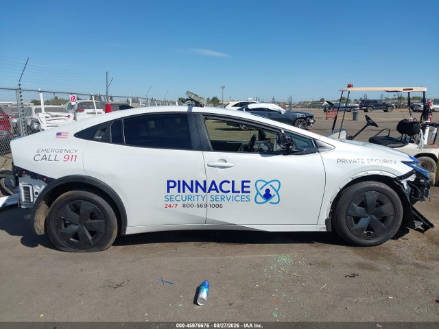 Toyota Prius Le 2026 JTDACAAU6T3077171 Image 13