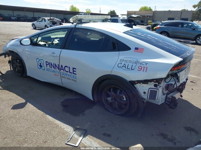 Toyota Prius Le 2026 JTDACAAU6T3077171 Image 3