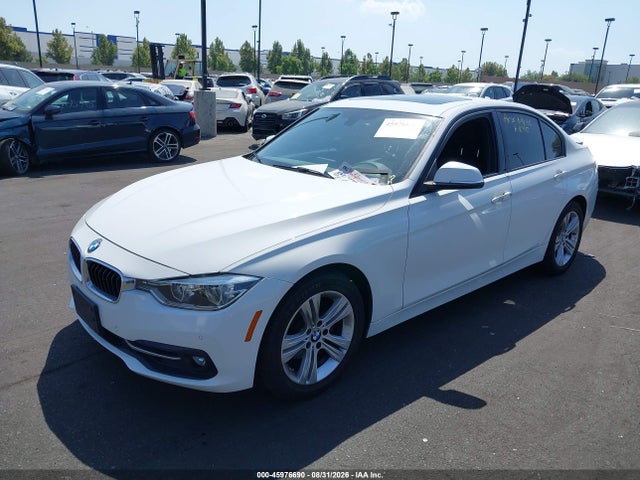 BMW 328I 2016 WBA8E9G55GNU30420 Image 2