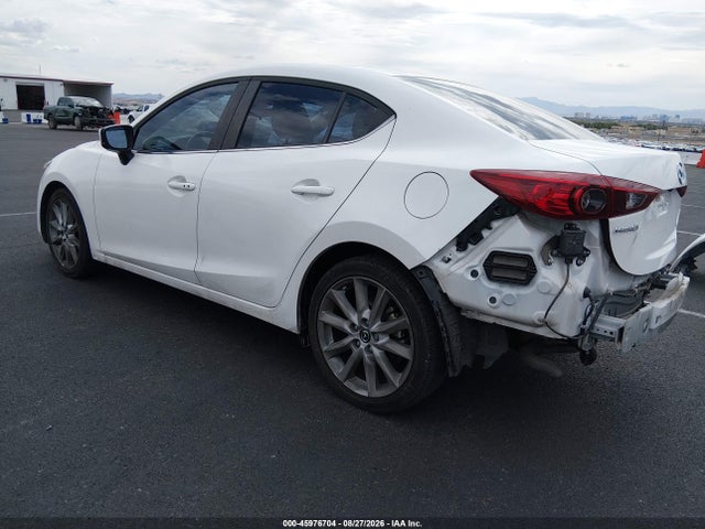 Mazda Mazda3 Touring 2017 JM1BN1V76H1140422 Image 3