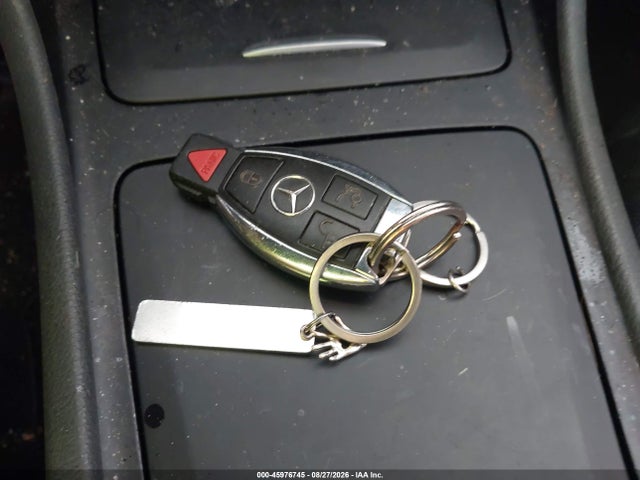 45976745 :رقم المزاد ، WDCTG4GB9FJ108525 vin ، 2015 Mercedes-benz Gla 250 4matic مزاد بيع